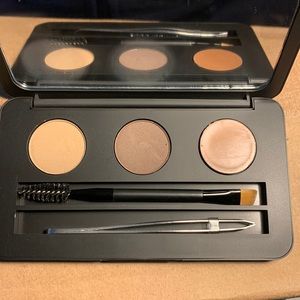 COPY - Youngblood Brow Artiste demo-Dark